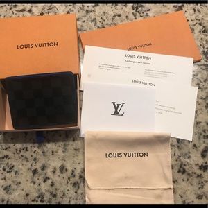 Louis Vuitton Men’s Multi Wallet Damier Blue